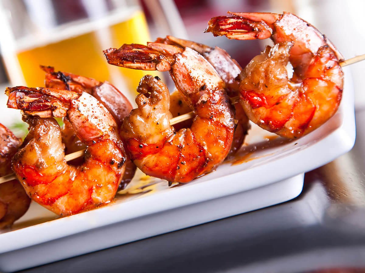 Grilled prawns on skewers